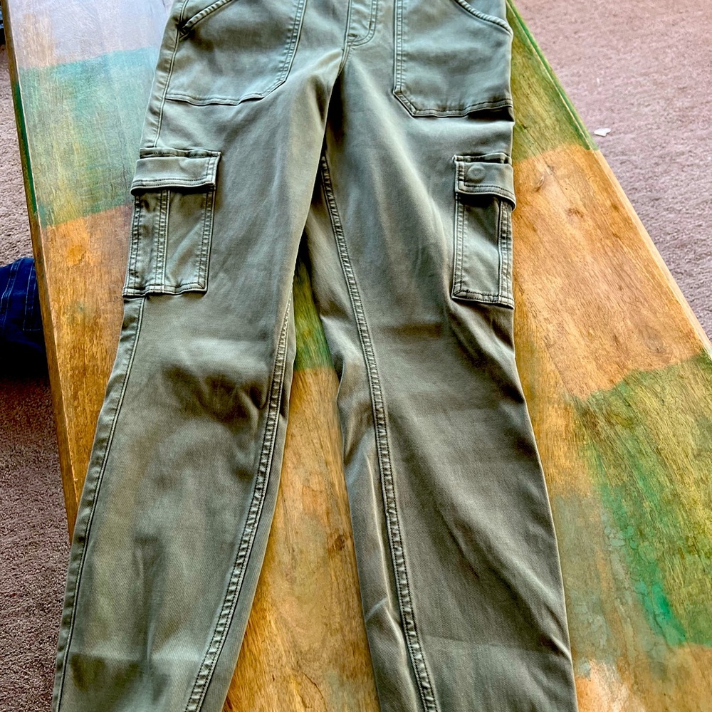 Spanx stretch twill cargo pant. Worn once -wrong size. Excellent condition.